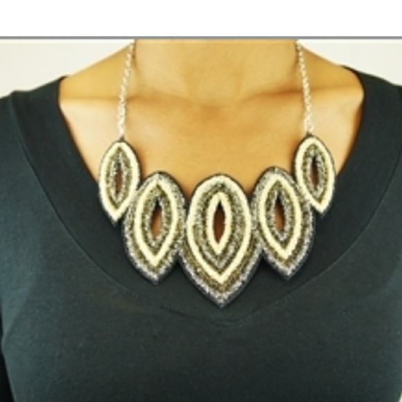 PINK PEWTER NECKLACE - Picture 3 of 4